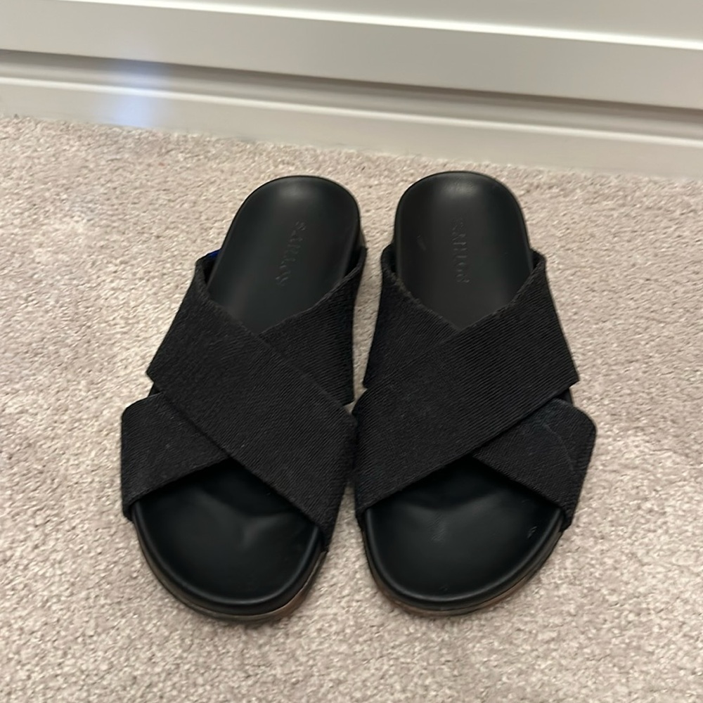 Rothy’s Weekend Slide